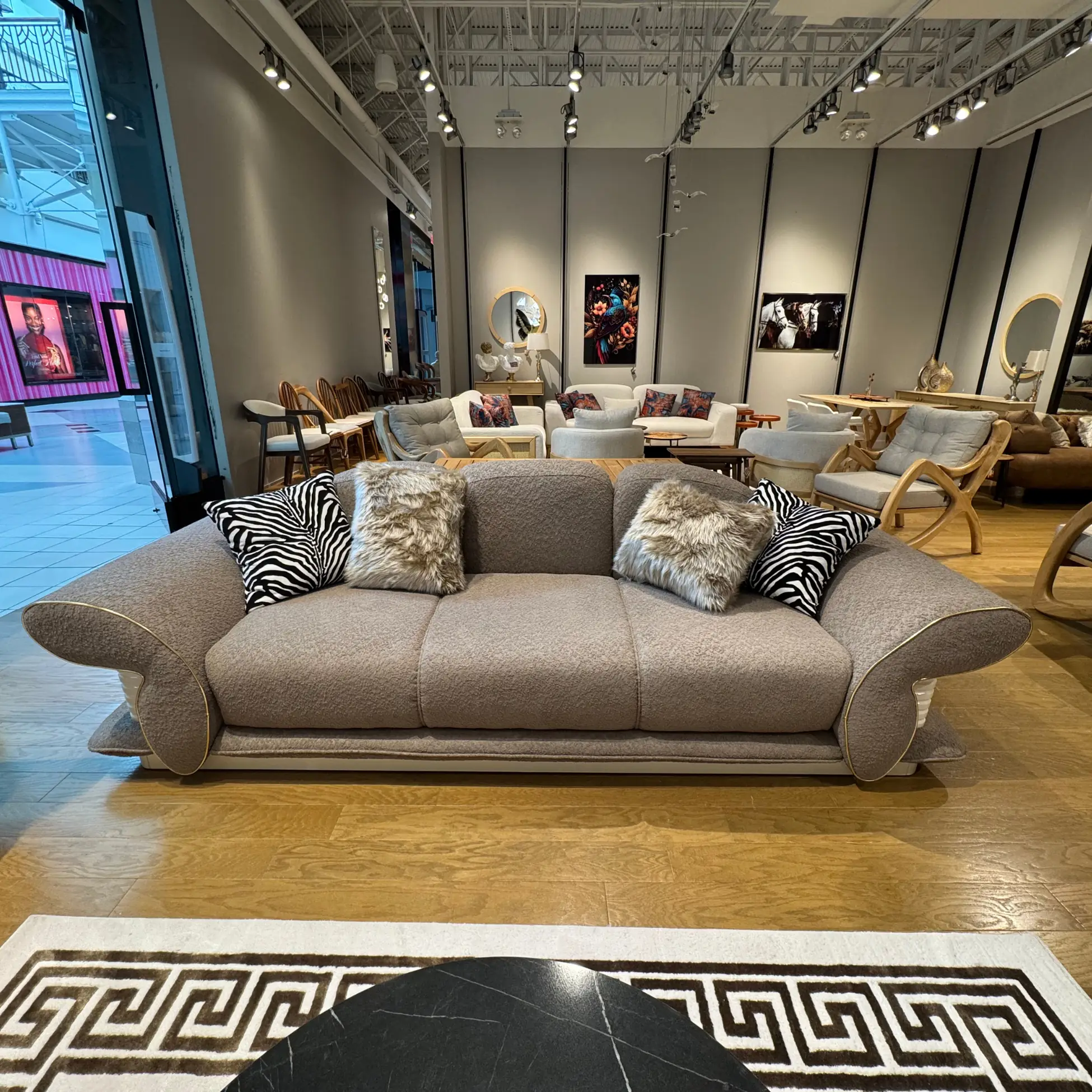 Ferozzi  Butterfly Sofa Set  Elegant Design with 2 Armchairs and 2 Three-Seaters